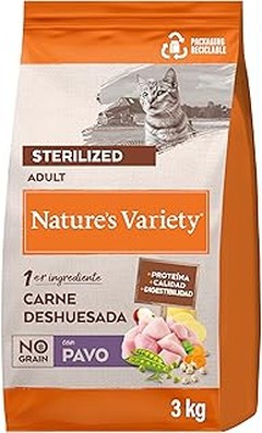 ¿Qué cantidad de pienso con pavo debe comer un gato?