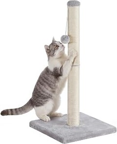 Rascadores verticales para gatos que ocupan poco espacio